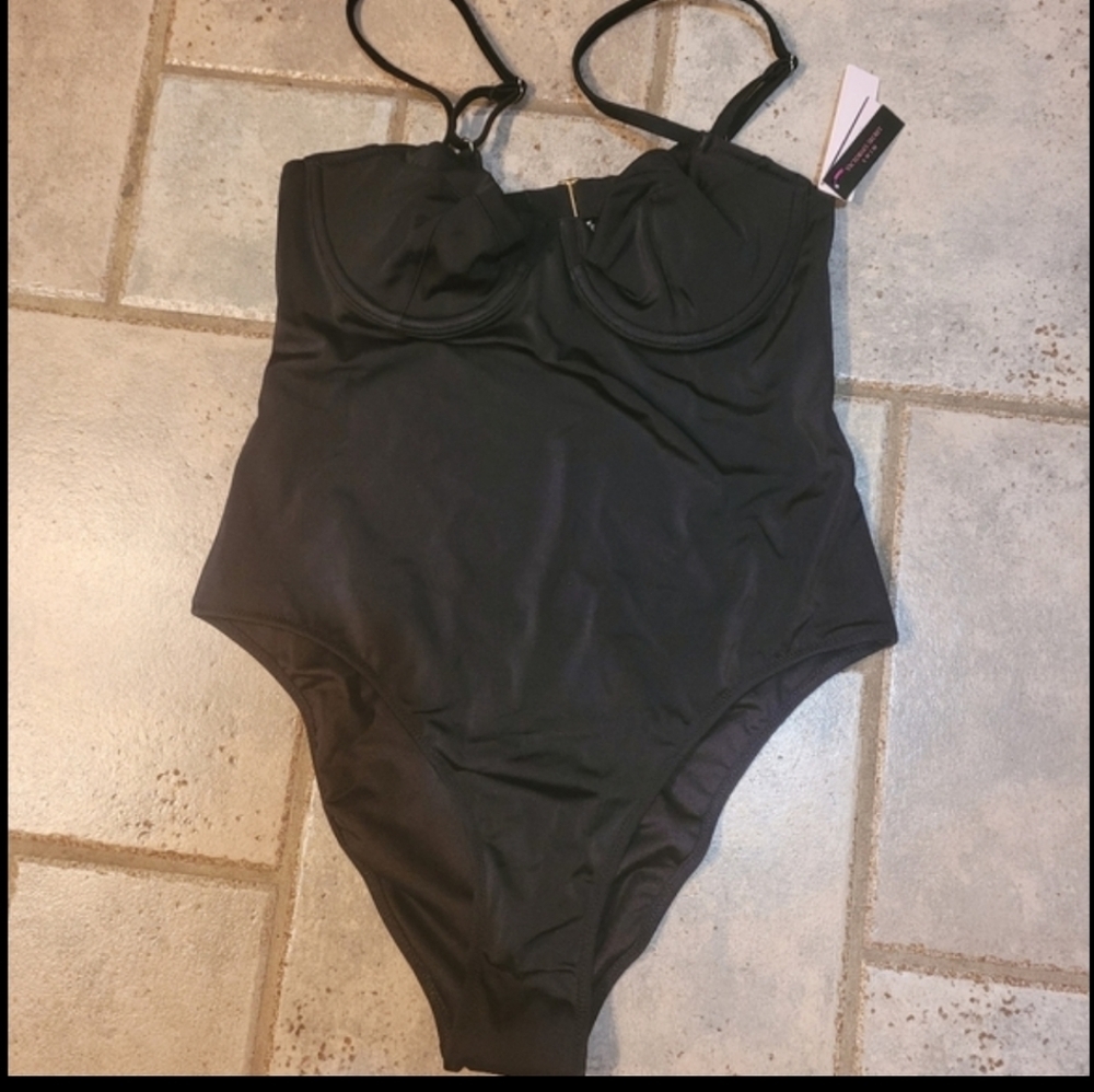 Victoria's Secret Essential Wicked One Piece Swimsuit Black Underwire M NWT - Picture 6 of 12